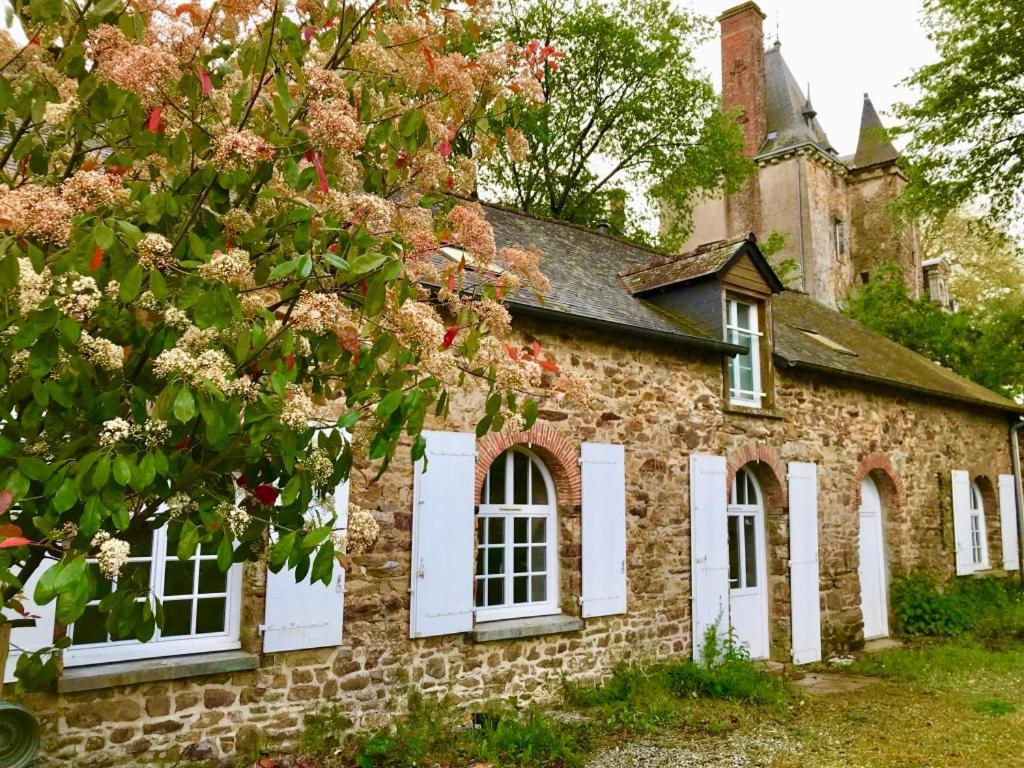 Cottage Du Chateau Erbrée エクステリア 写真